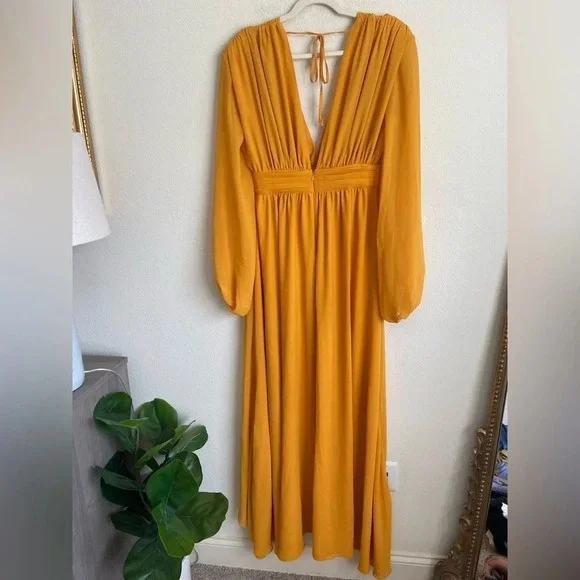 NWT Michael Costello x REVOLVE Kerry Gown in Marigold Long Sleeve - Picture 7 of 8